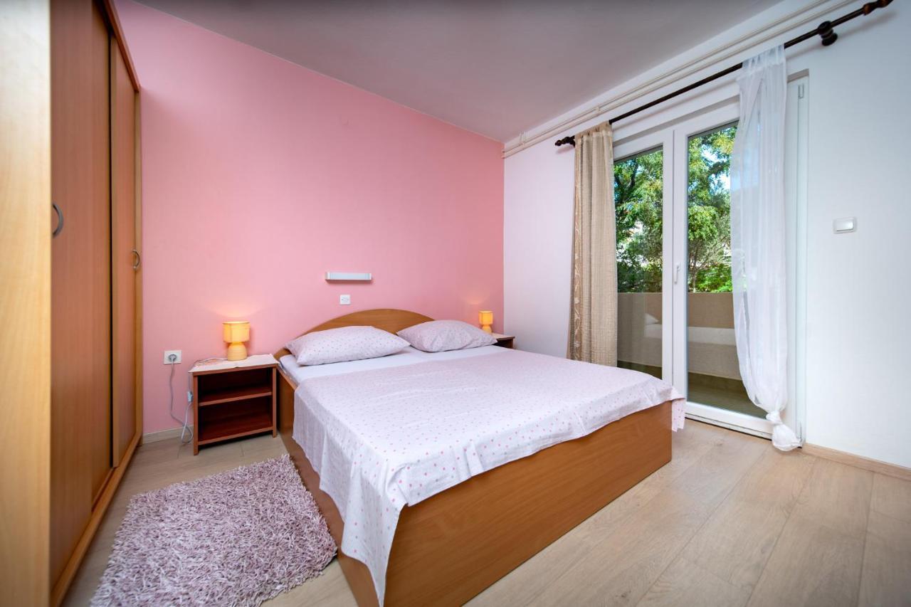 Apartmani Milena Barbat na Rabu Exterior photo