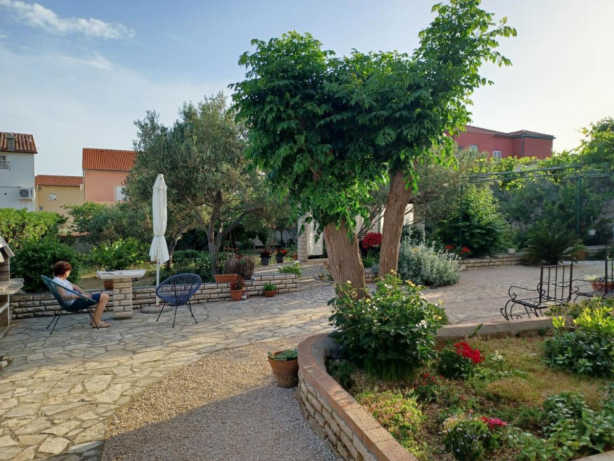 Apartmani Milena Barbat na Rabu Exterior photo